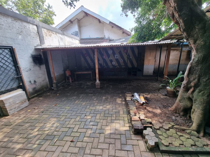 Kios disewakan di Ciledug Raya Jakarta Selatan
